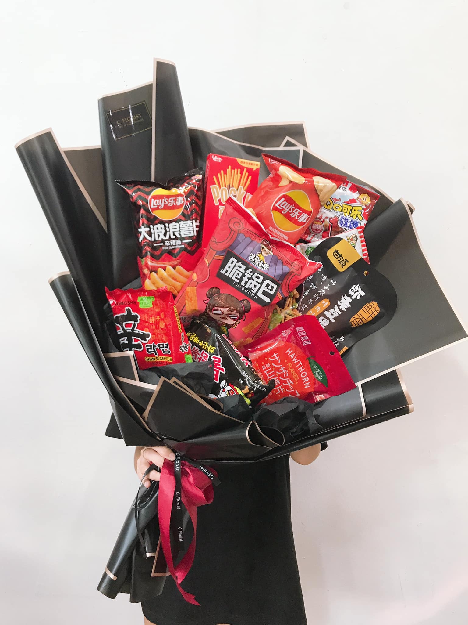 Red Jumbo Snack Bouquet