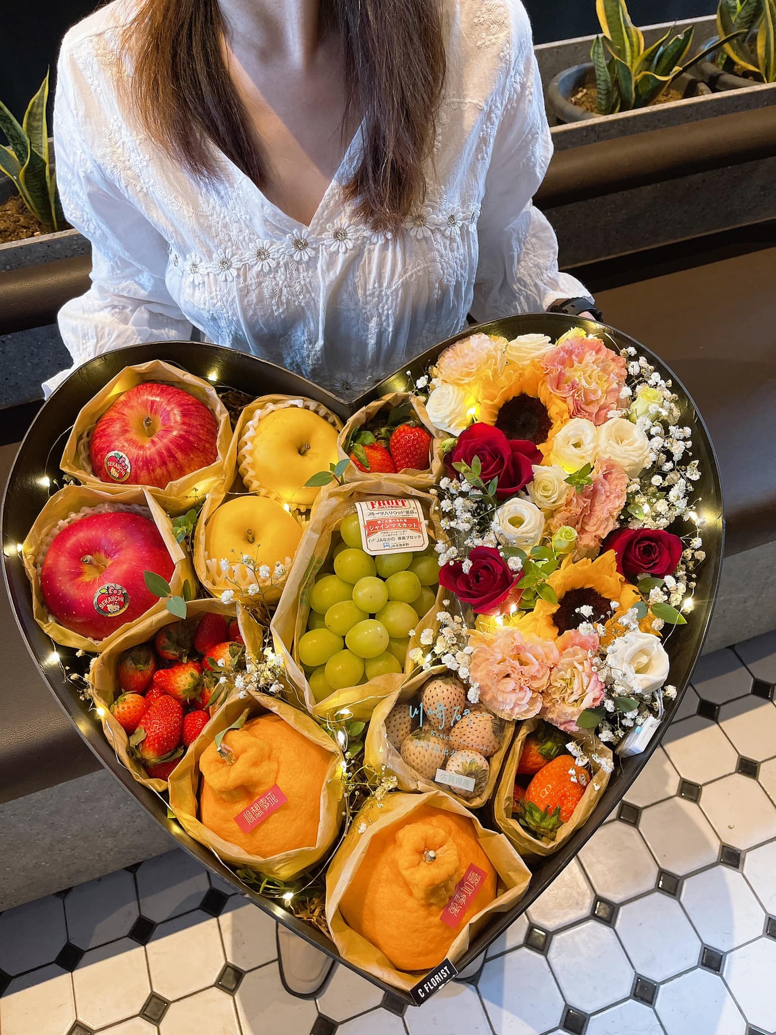 Jumbo Size Fruit Box