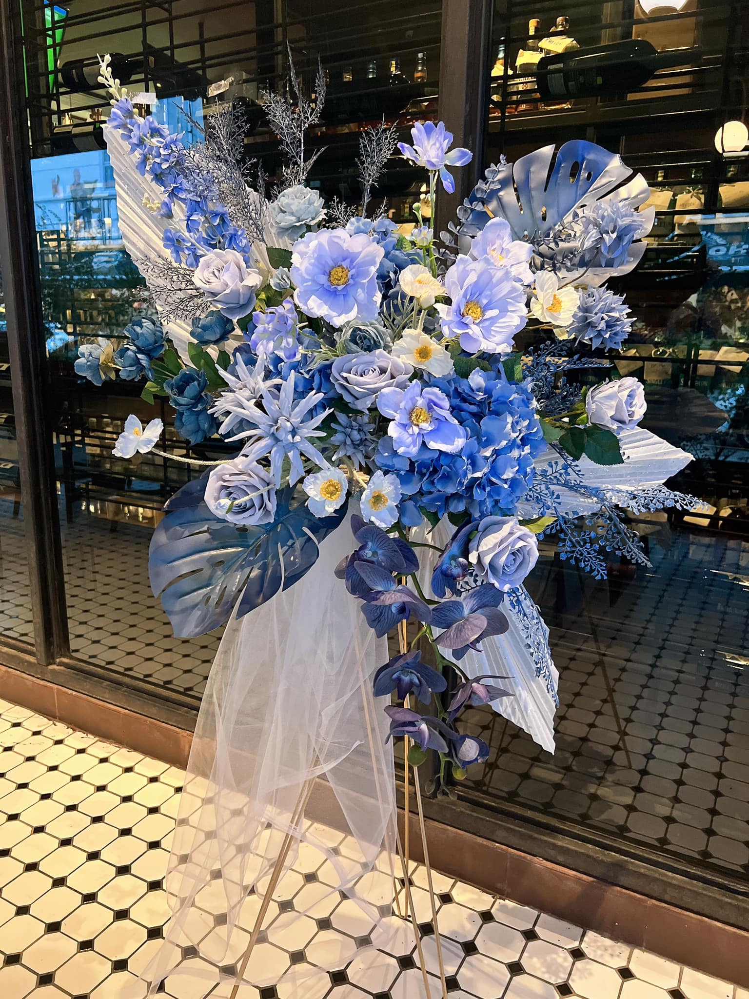 Artificial Flower Blue Stand