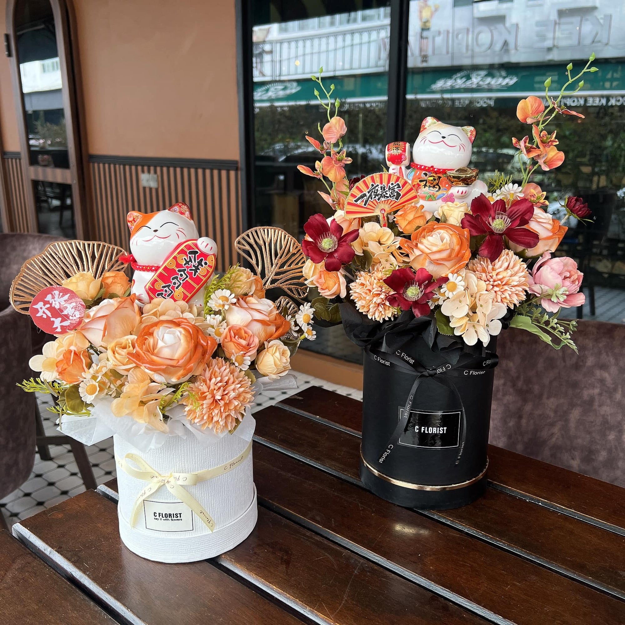 Fortune Cat Orange Flower Box