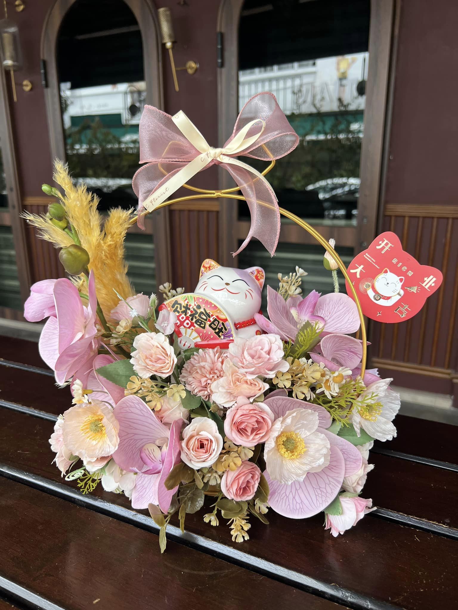 Fortune Cat Pink Artificial Basket