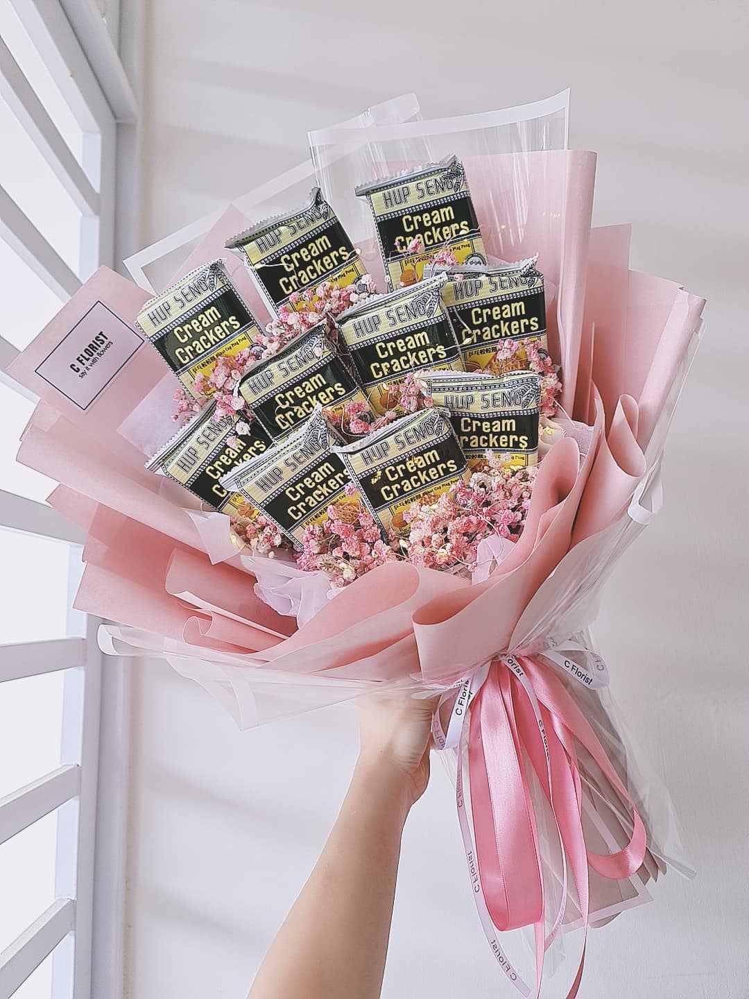 Crackers Baby Breath Bouquet