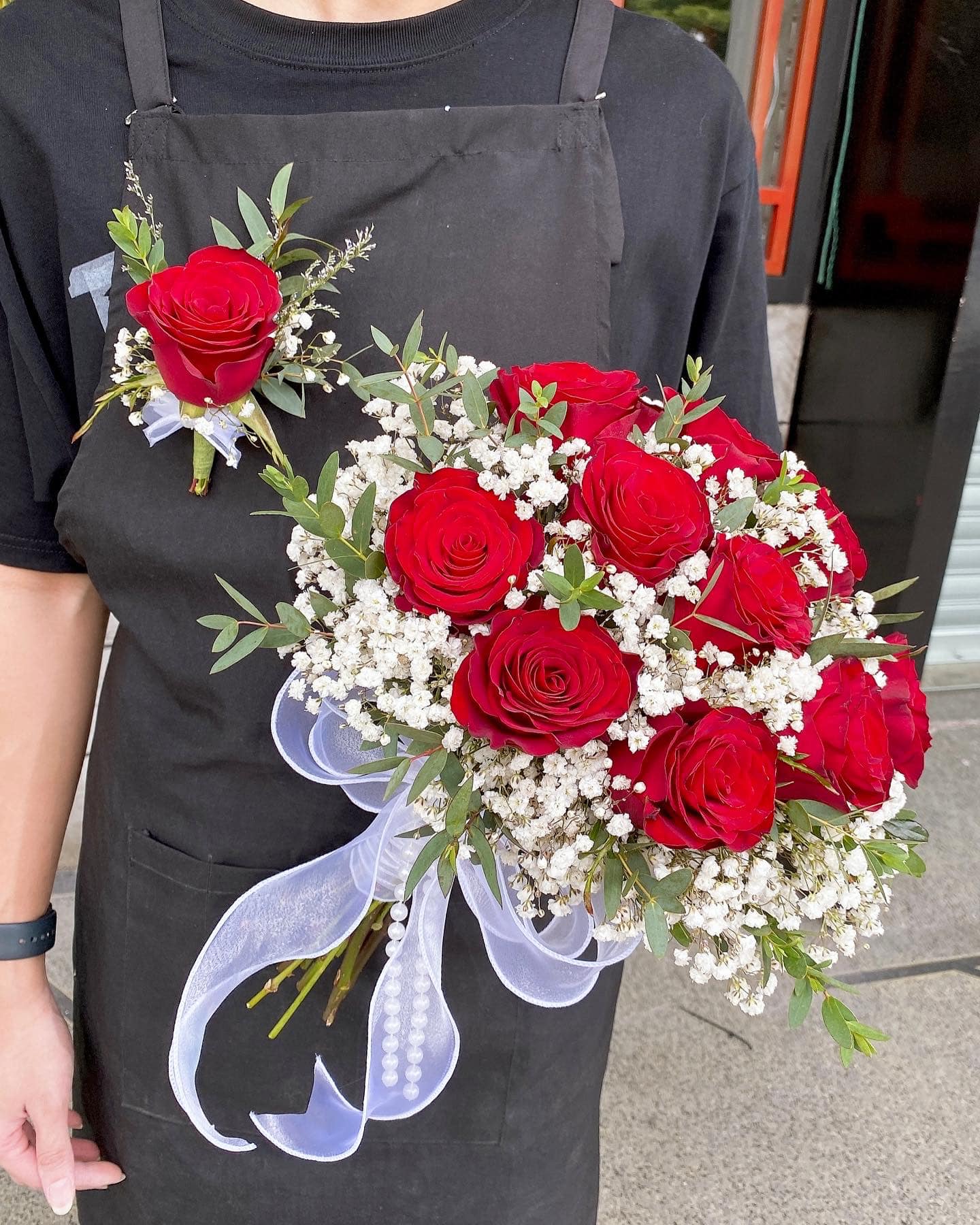 Eternal Bond Bridal Red Rose Set