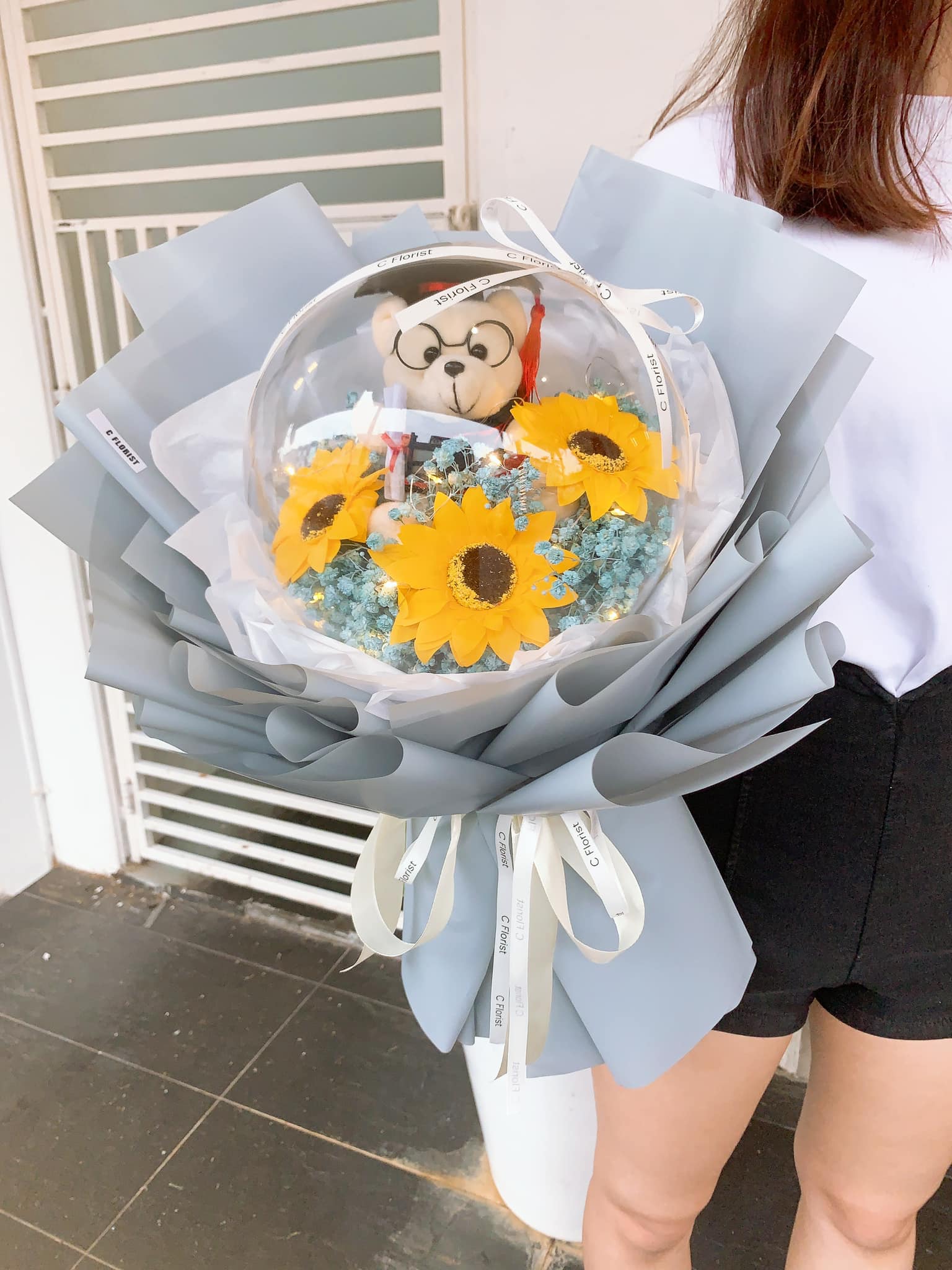 Acyclic Ball Graduation Bouquet