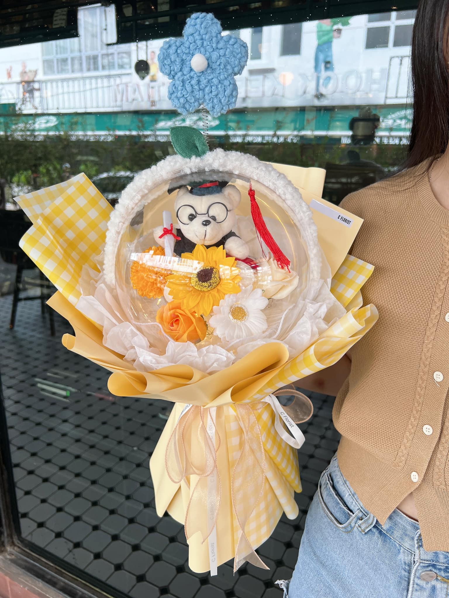 Acyclic Ball Graduation Bouquet