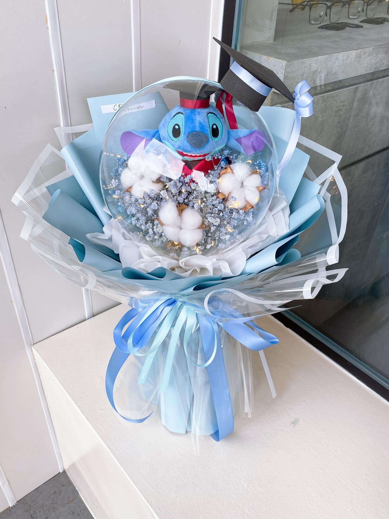 Acyclic Ball Graduation Bouquet