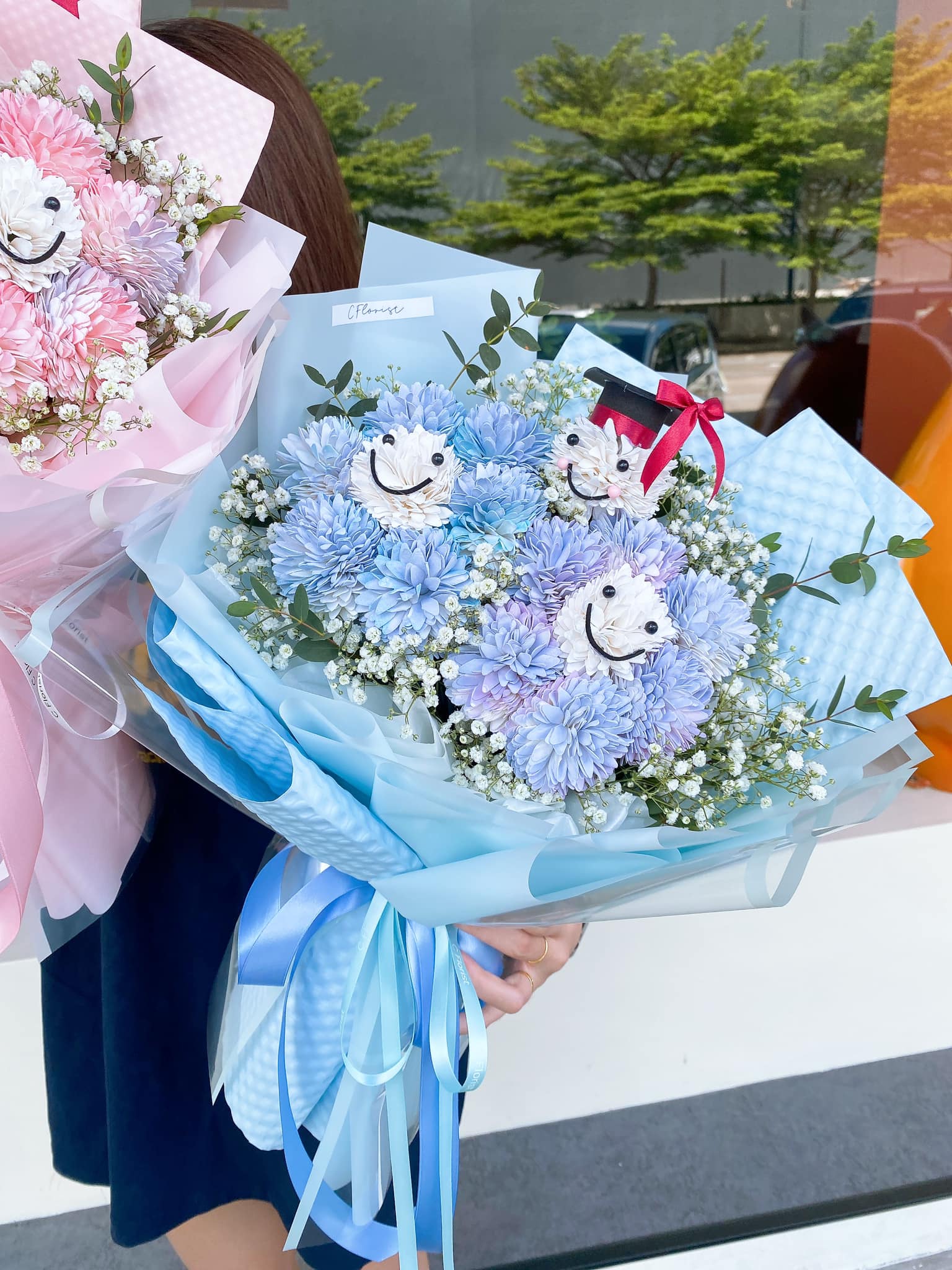 Twin PomPom Soap Graduation Bouquet